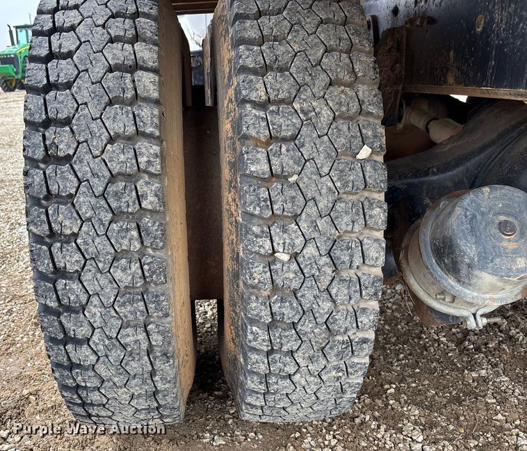 image for item EV3437 1988 GMC C7 dump truck