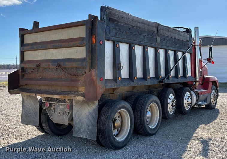 image for item EV3470 1990 Freightliner USF-1E dump truck