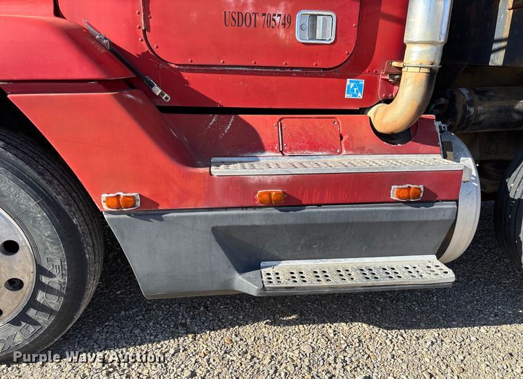 image for item EV3470 1990 Freightliner USF-1E dump truck