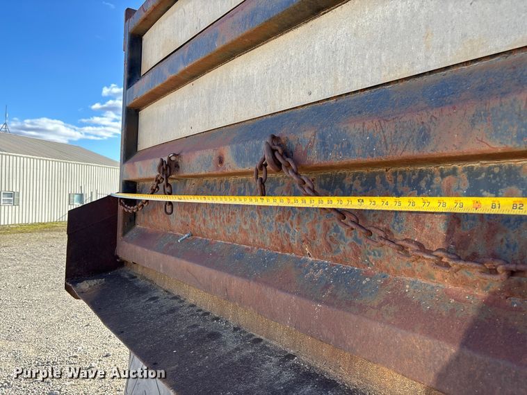 image for item EV3470 1990 Freightliner USF-1E dump truck