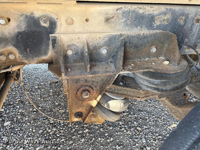 image for item EV3470 1990 Freightliner USF-1E dump truck