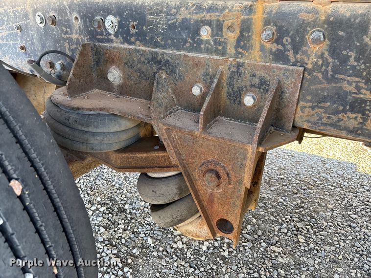 image for item EV3470 1990 Freightliner USF-1E dump truck