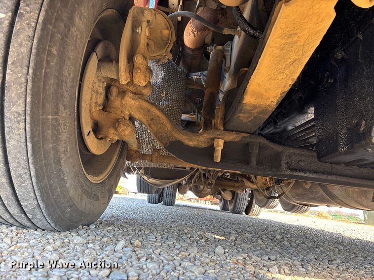 image for item EV3470 1990 Freightliner USF-1E dump truck