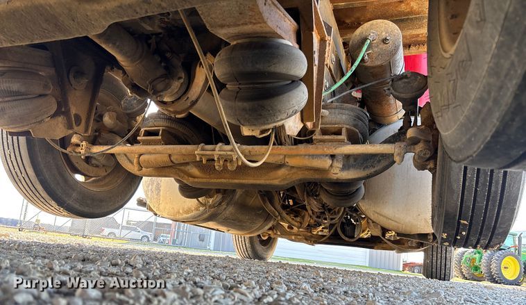 image for item EV3470 1990 Freightliner USF-1E dump truck