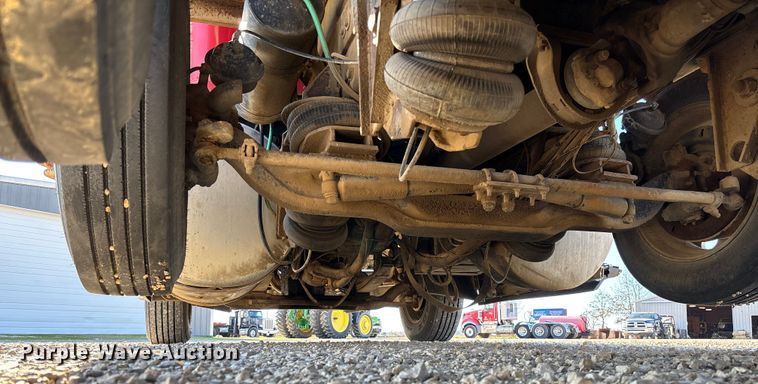 image for item EV3470 1990 Freightliner USF-1E dump truck