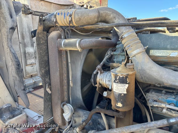 image for item EV3470 1990 Freightliner USF-1E dump truck