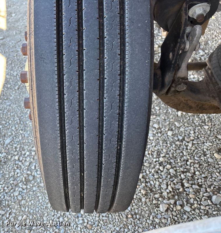 image for item EV3470 1990 Freightliner USF-1E dump truck