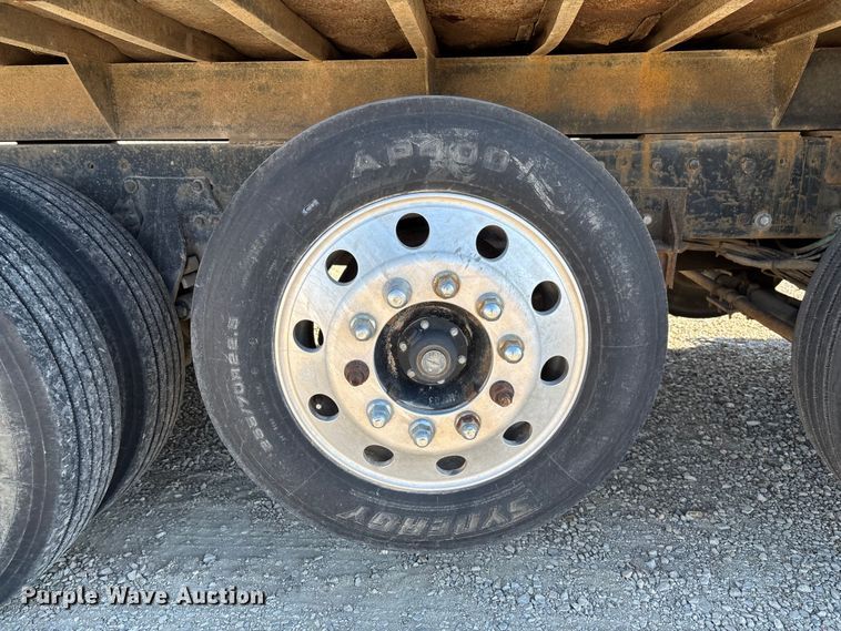 image for item EV3470 1990 Freightliner USF-1E dump truck