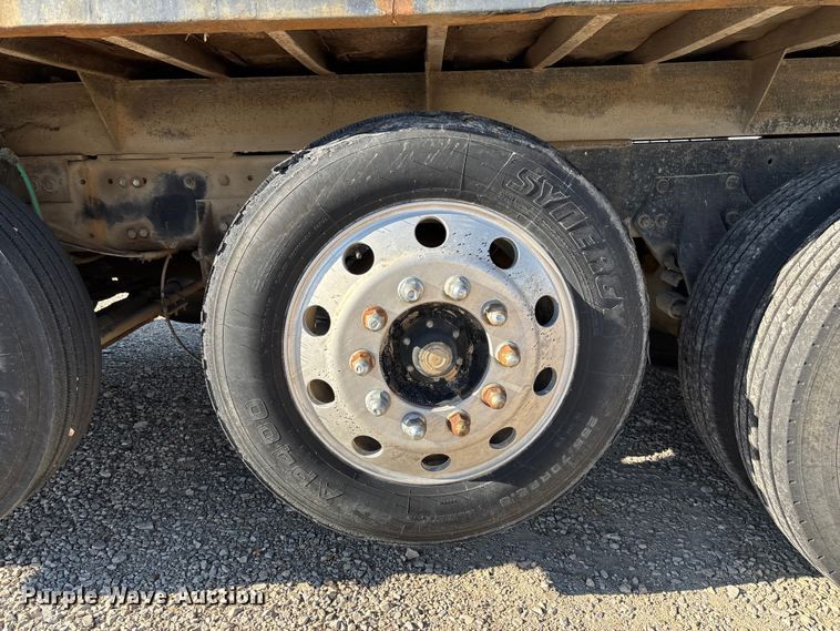 image for item EV3470 1990 Freightliner USF-1E dump truck