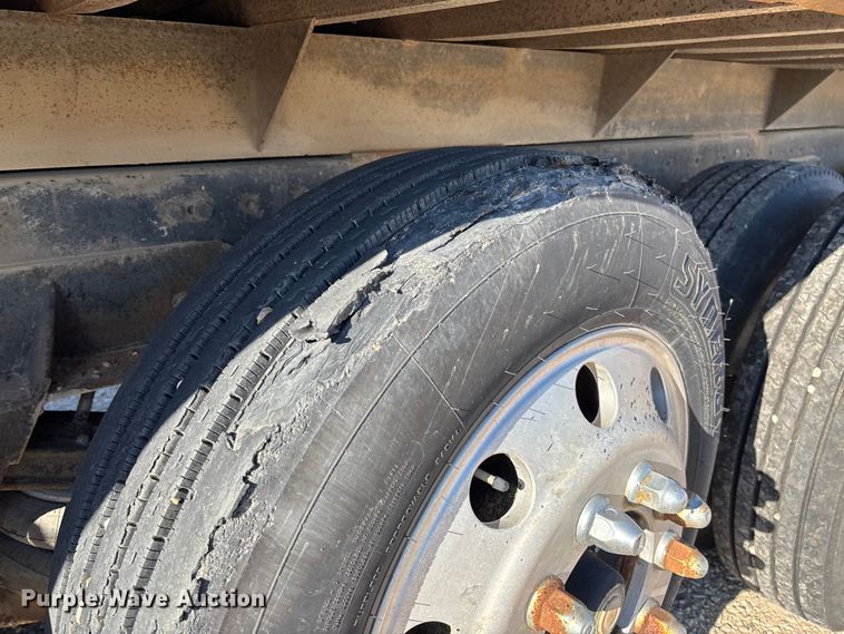 image for item EV3470 1990 Freightliner USF-1E dump truck