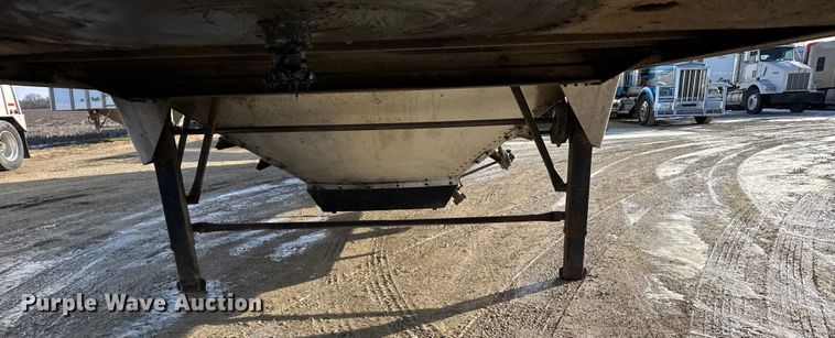 image for item FB0486 2009 Timpte, Inc grain trailer