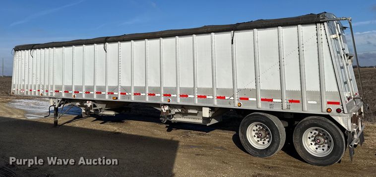 image for item FB0487 2013 Cornhusker grain trailer