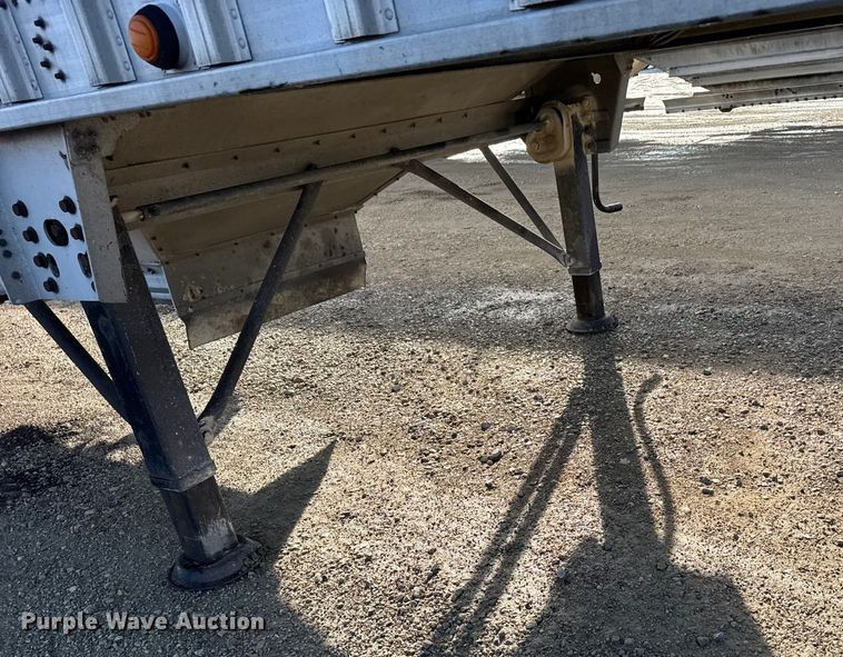 image for item FB0487 2013 Cornhusker grain trailer