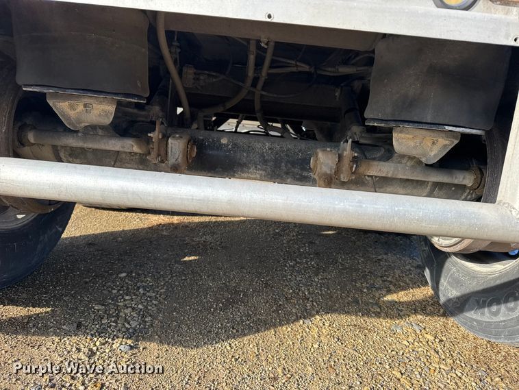 image for item FB0487 2013 Cornhusker grain trailer