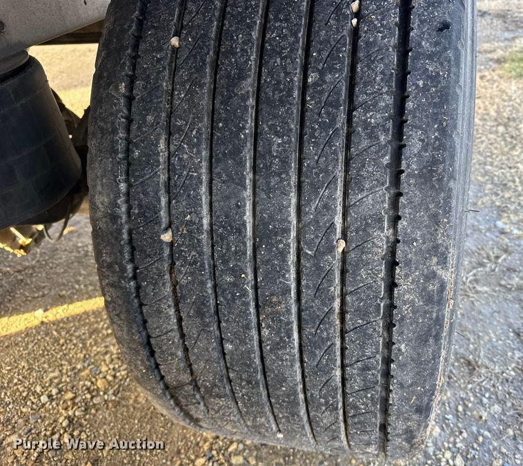 image for item FB0487 2013 Cornhusker grain trailer