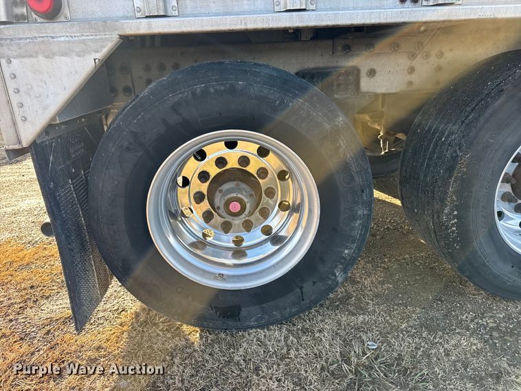 image for item FB0487 2013 Cornhusker grain trailer