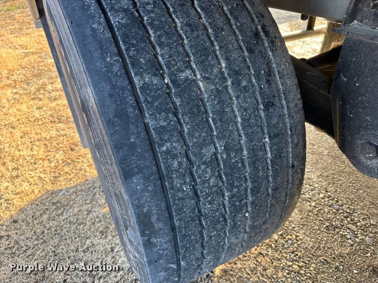 image for item FB0487 2013 Cornhusker grain trailer