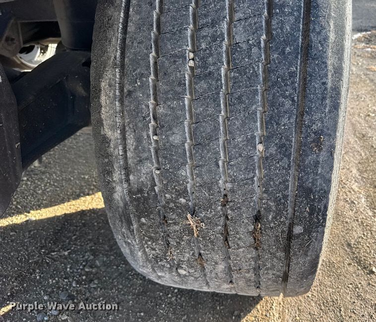 image for item FB0487 2013 Cornhusker grain trailer