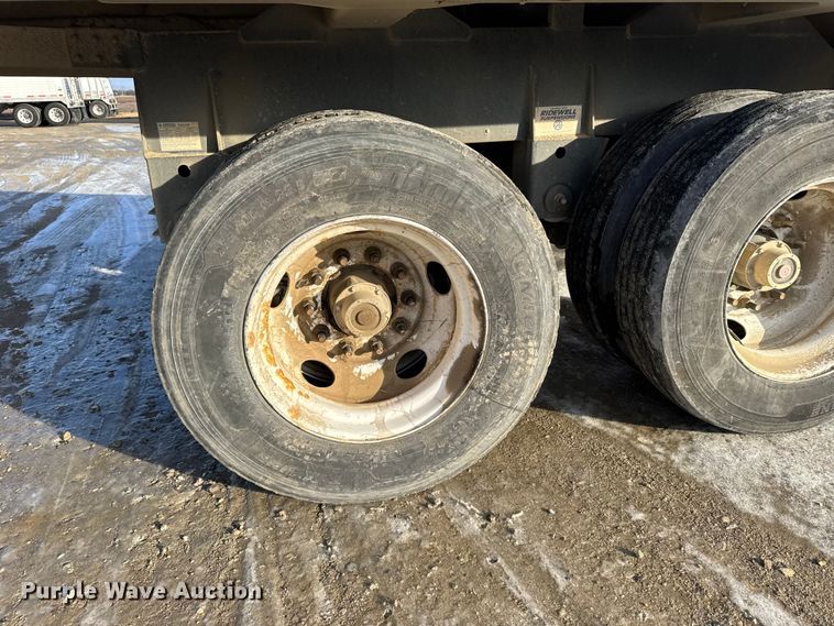 image for item FB0488 2019 Maxxim Sand trailer  bottom dump trailer