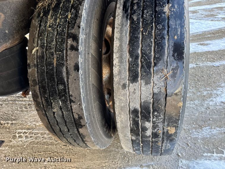 image for item FB0489 2010 Timpte, Inc grain trailer