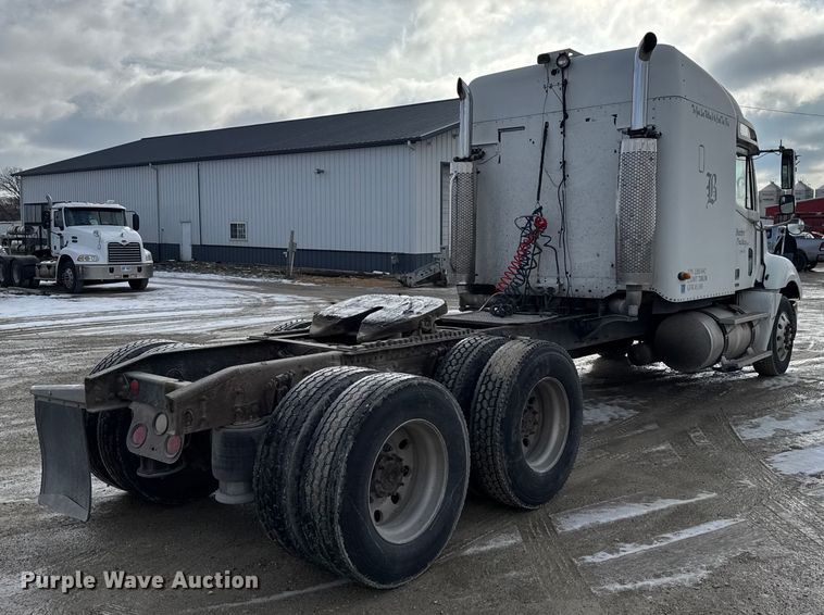 image for item FB0490 2004 Freightliner Columbia semi truck