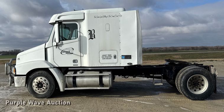 image for item FB0491 1999 Freightliner Century Class semi truck