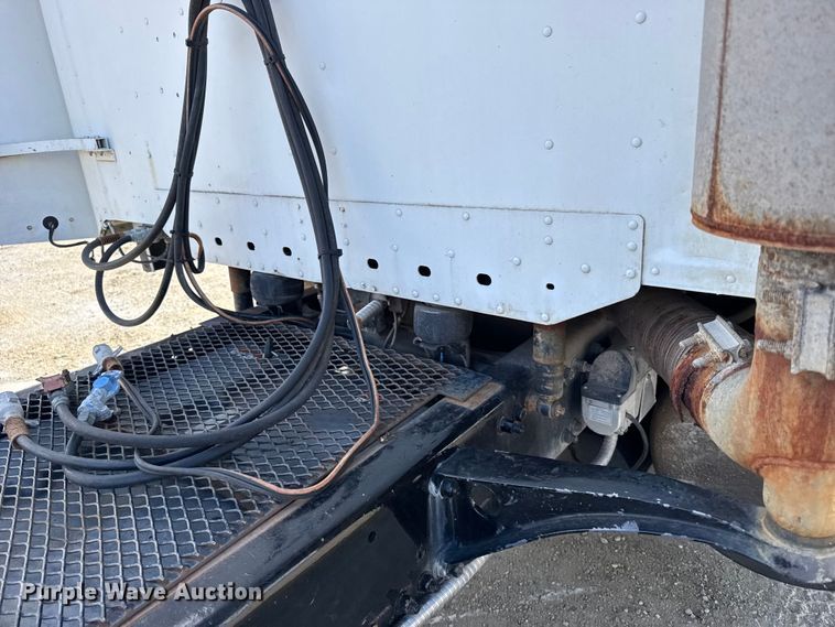 image for item FB0491 1999 Freightliner Century Class semi truck