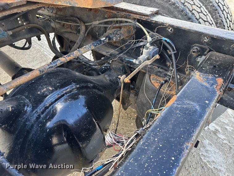 image for item FB0491 1999 Freightliner Century Class semi truck