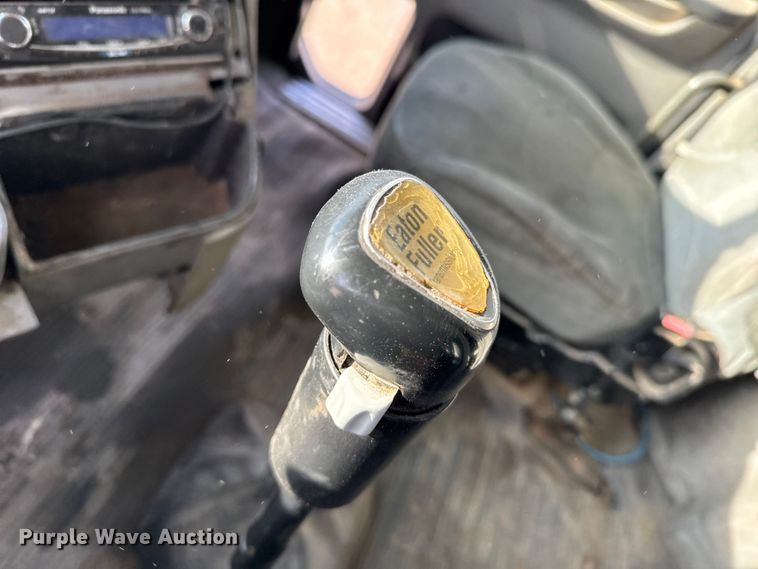 image for item FB0491 1999 Freightliner Century Class semi truck