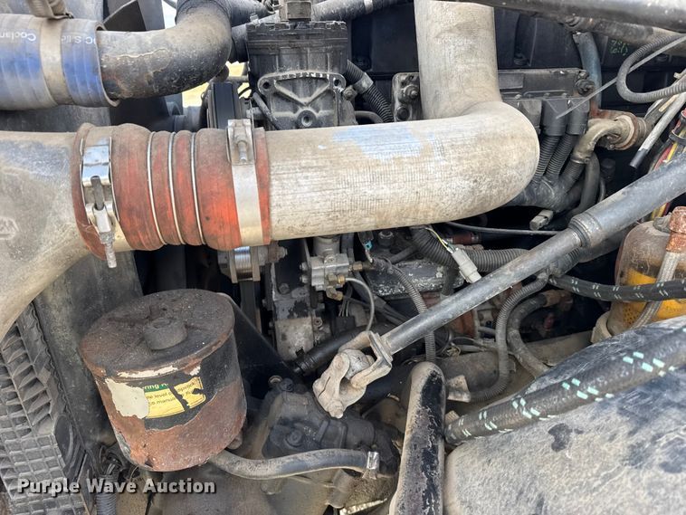 image for item FB0491 1999 Freightliner Century Class semi truck