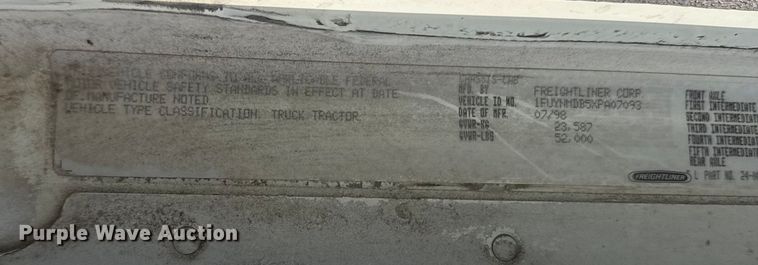 image for item FB0491 1999 Freightliner Century Class semi truck