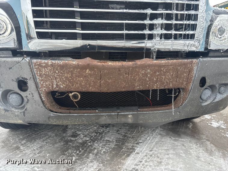 image for item FG1503 2009 Freightliner CST120 semi truck