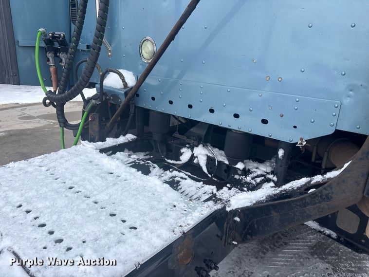 image for item FG1503 2009 Freightliner CST120 semi truck