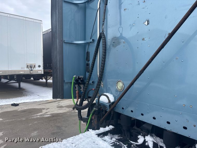 image for item FG1503 2009 Freightliner CST120 semi truck