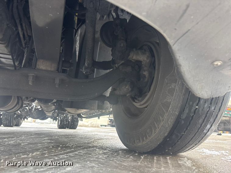 image for item FG1503 2009 Freightliner CST120 semi truck