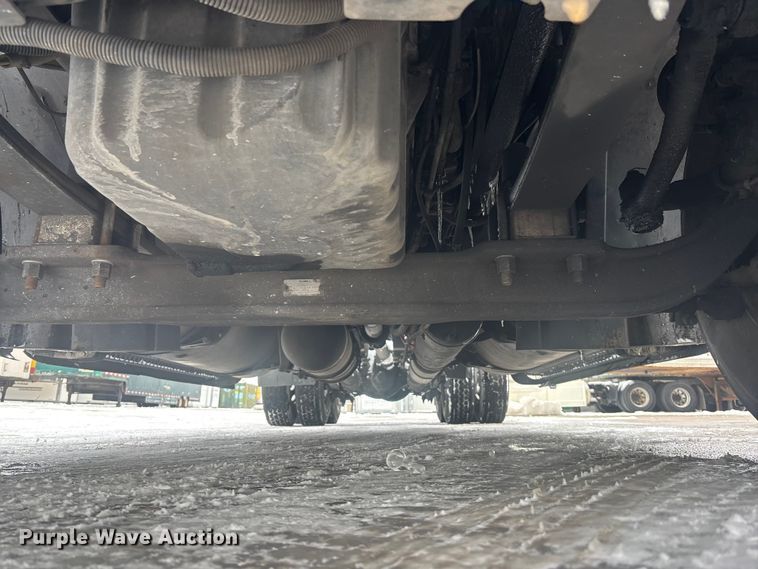 image for item FG1503 2009 Freightliner CST120 semi truck