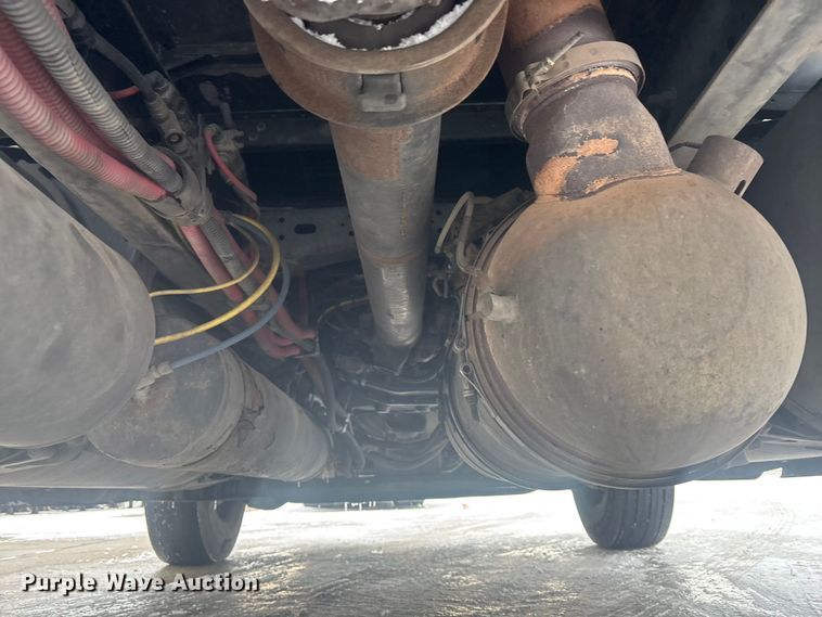 image for item FG1503 2009 Freightliner CST120 semi truck