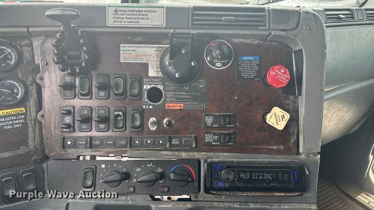 image for item FG1503 2009 Freightliner CST120 semi truck