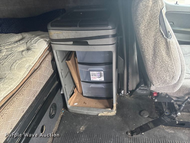 image for item FG1503 2009 Freightliner CST120 semi truck