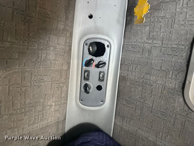 image for item FG1503 2009 Freightliner CST120 semi truck