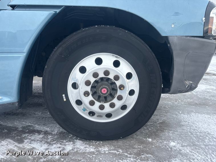 image for item FG1503 2009 Freightliner CST120 semi truck