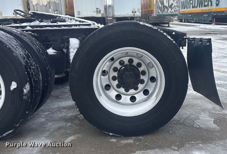 image for item FG1503 2009 Freightliner CST120 semi truck