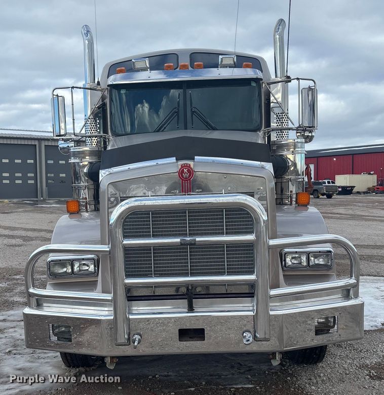 image for item FG1545 2012 Kenworth T800 semi truck