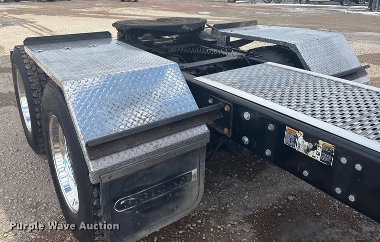 image for item FG1545 2012 Kenworth T800 semi truck