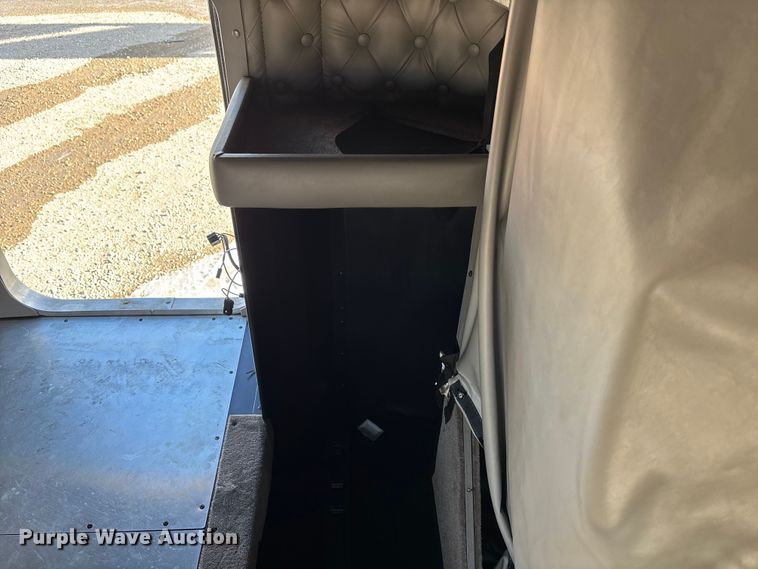 image for item FG1545 2012 Kenworth T800 semi truck