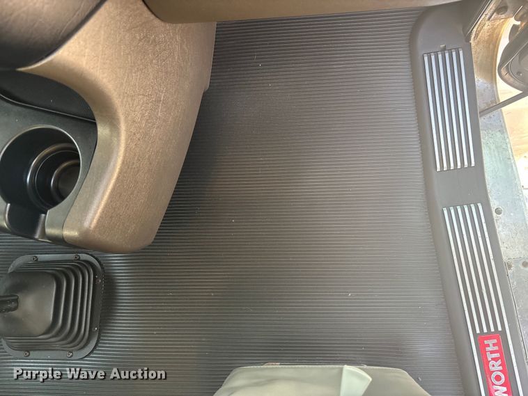 image for item FG1545 2012 Kenworth T800 semi truck