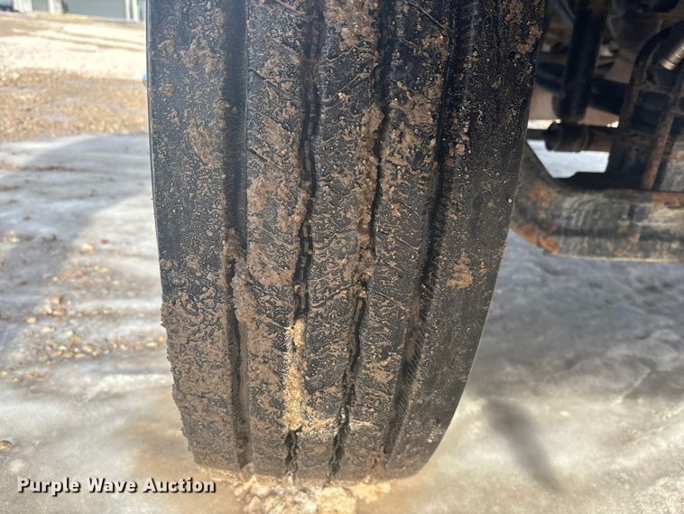 image for item FG1545 2012 Kenworth T800 semi truck