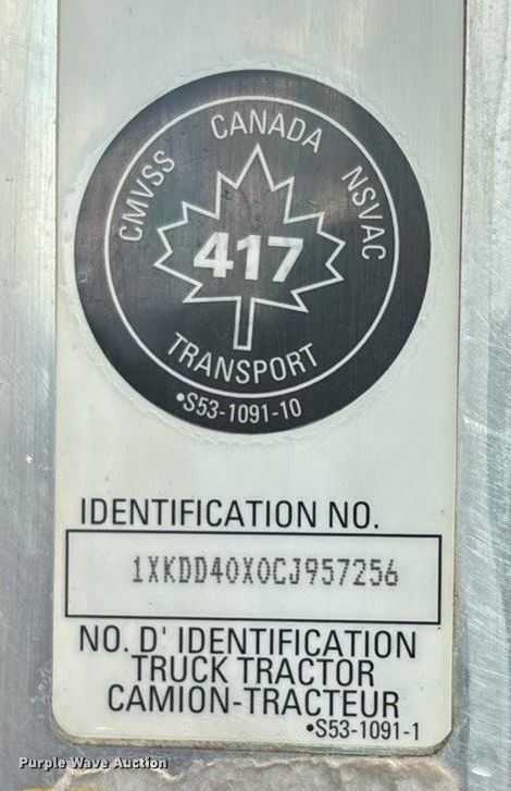 image for item FG1545 2012 Kenworth T800 semi truck