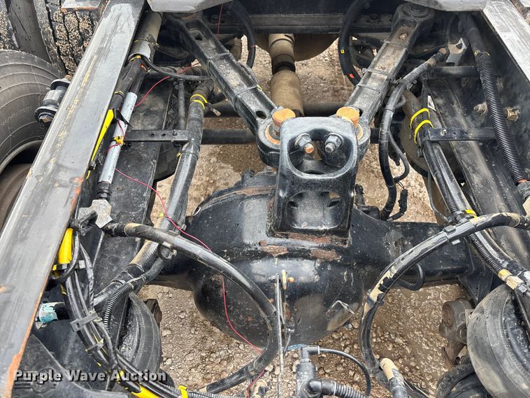 image for item FG1546 2018 Kenworth T880 semi truck