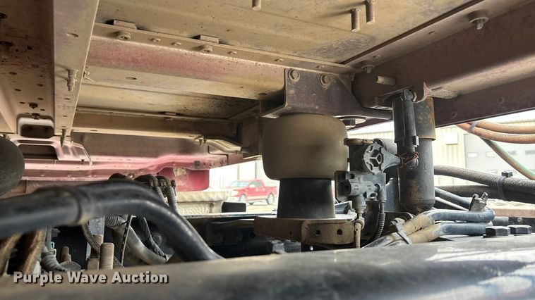 image for item FG1546 2018 Kenworth T880 semi truck